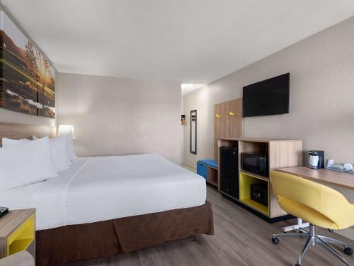 Las Vegas Hotel | Days Inn by Wyndham Las Vegas Airport Near the Strip