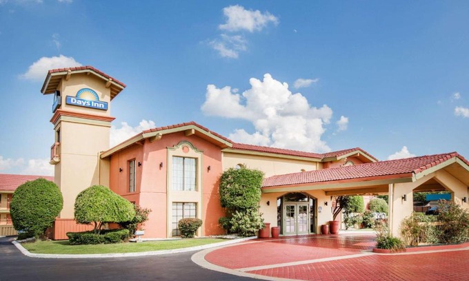Little Rock Medical District Hotel | Days Inn by Wyndham Little Rock/Medical Center