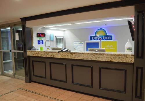 Marietta Hotel | Days Inn by Wyndham Marietta-Atlanta-Delk Road