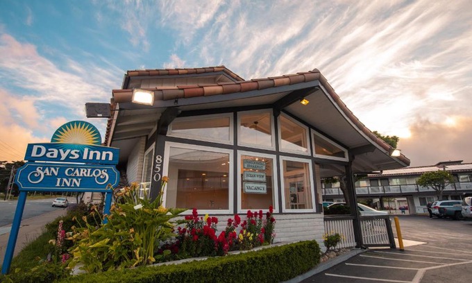 Munras Avenue Hotel | Days Inn by Wyndham Monterey Downtown