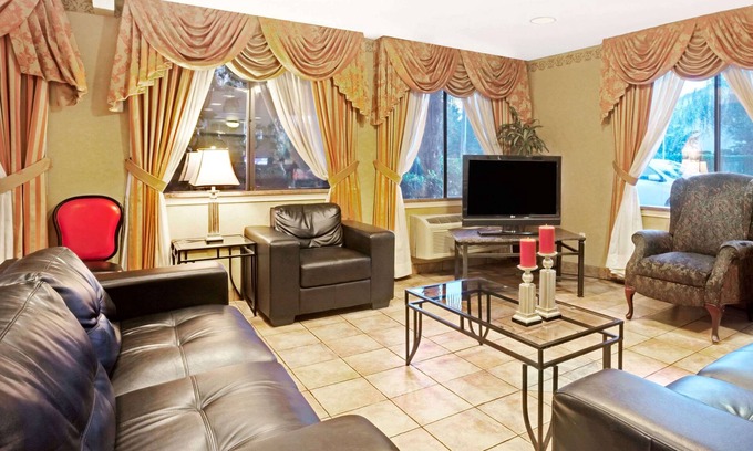 Tukwila Hotel | Days Inn by Wyndham Seattle South Tukwila