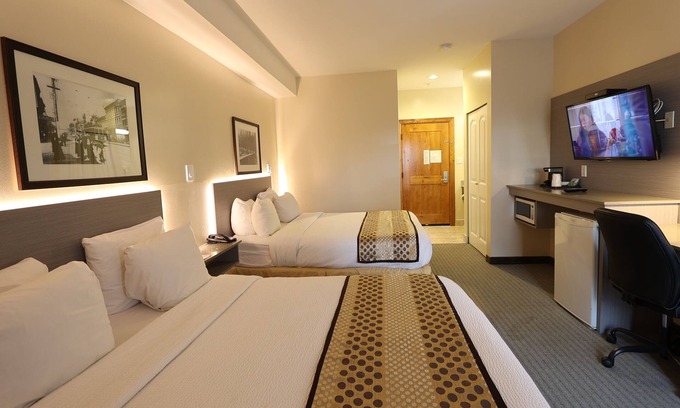 Surrey Hotel | Days Inn by Wyndham Surrey