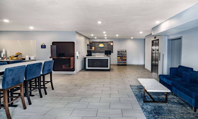 Horn Lake Hotel | Days Inn & Suites by Wyndham Horn Lake/Memphis Graceland
