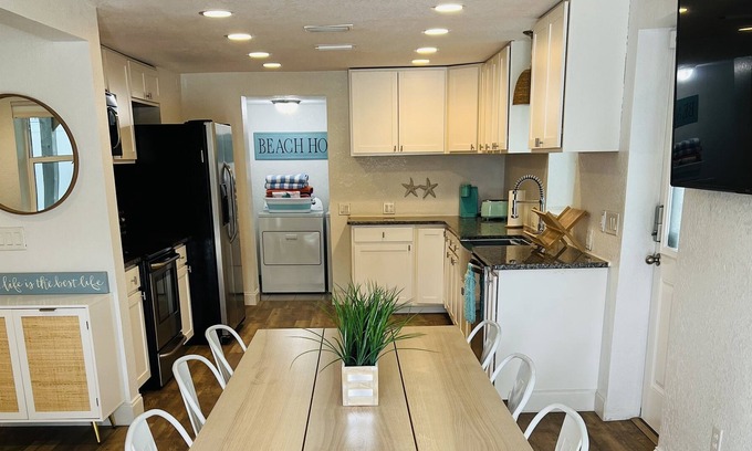 Surfside Historic District House | Daytona Beach house - 4 blocks from Beach and Pier!