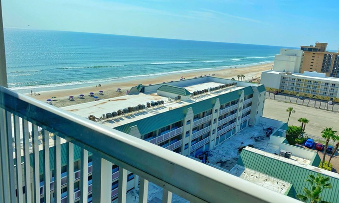 Ortona Park Apartment | Daytona Beach Studios