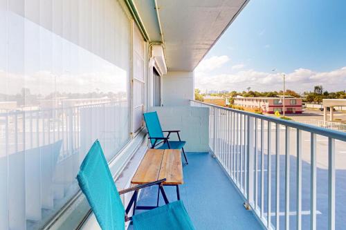 East Daytona Hotel | Daytona Dreamin' Unit 320