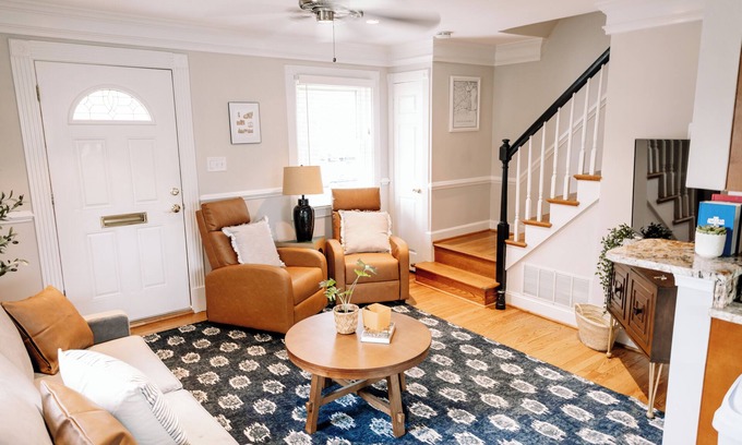 Eisenhower East House | DC Retreat with Metro and Trail Access, Kid and Pet Friendly!