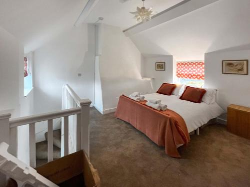Rhyl House | Ddwylig Bach - Uk48623