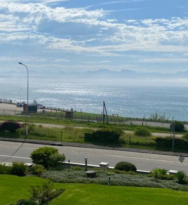 Mossel Bay Apartment | De Bakke Terrace 81
