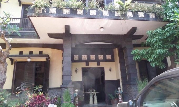 Malang House | De Clove Guest House