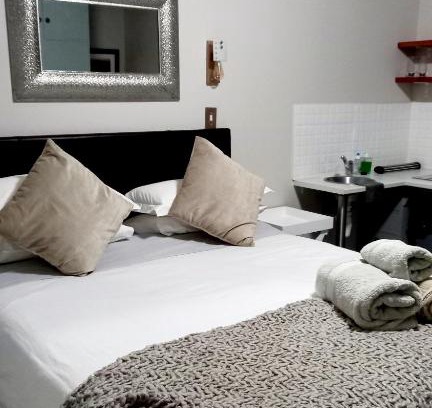 Fichardt Park House | De Dane Guestroom