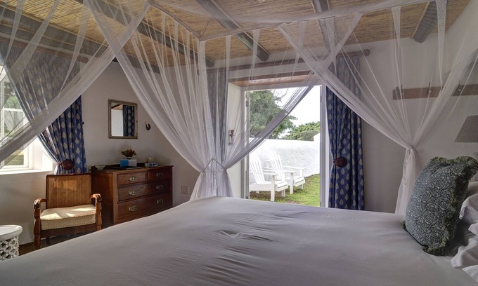 Bredasdorp House | De Hoop Suites