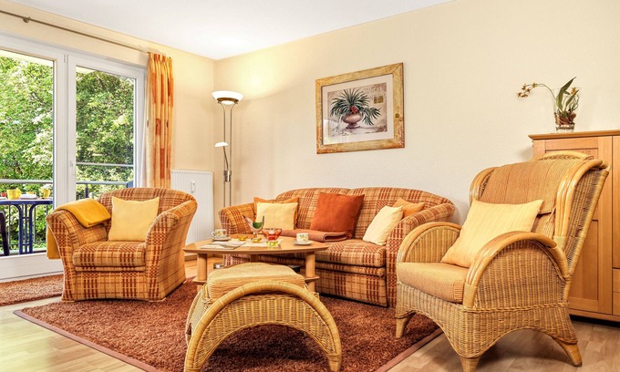 Am Schwarzen Busch Apartment | App. Ostseeidyll - See and hear the sound of the sea from here!