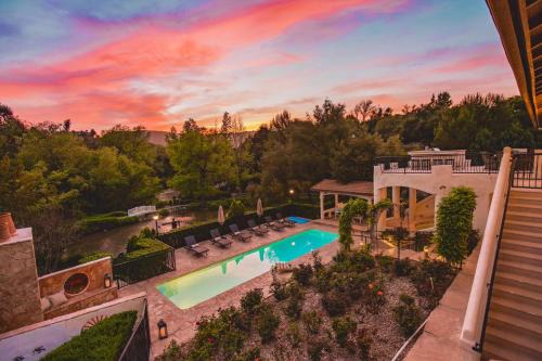 Temecula Villa | De Luz by AvantStay 5 Acre Estate w Lake Pool Hot Tub