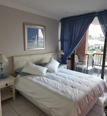 Jeffreys Bay Apartment | De Reyge