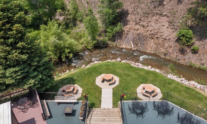 Deadwood Hotel | Deadwood Gulch Resort, Trademark Collection by Wyndham
