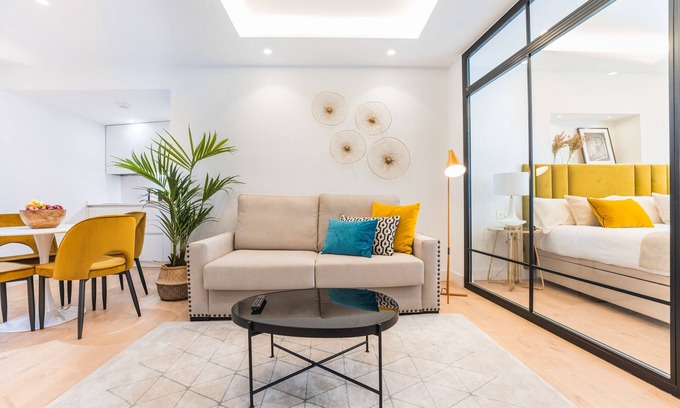 Centro Hotel | Debambú Suites