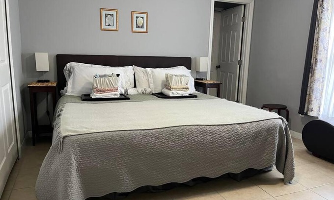 Cape Coral Apartment | Debbie's Primary Suite