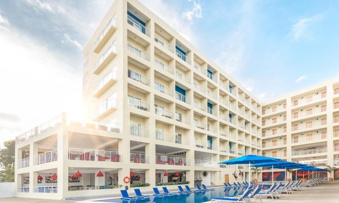Rincon de Guayabitos Resort | Decameron La Marina Guayabitos, Ramada All-Inclusive Resort