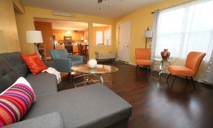 Decatur House | Decatur Escape 4bd/2.5ba home with garage