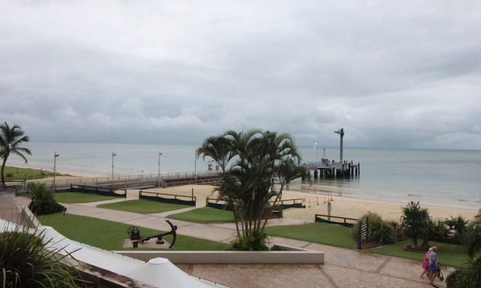 Brisbane Waterfront House | Deep Blue Apartment 1 Tangalooma