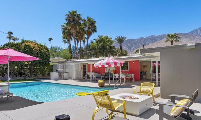 Deepwell Estates House | Deepwell Mini-Estate: New 2024 remodeled luxury