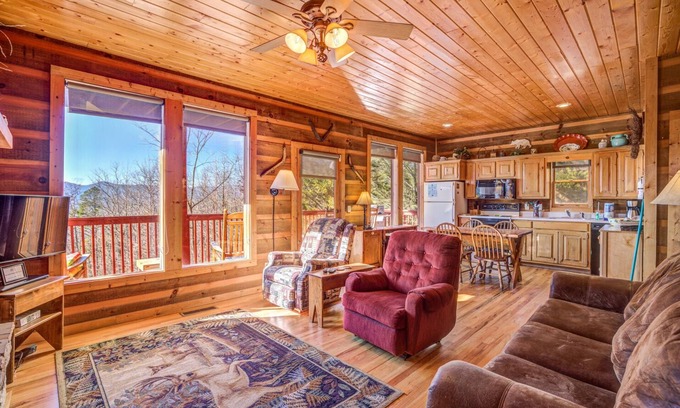 Helen Cabin | Deer Creek at Sunset Peak - 3rd Night Free! See Details Below.