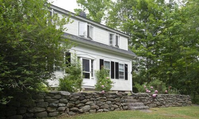 Deer Isle House | Deer Isle Farmhouse - New!