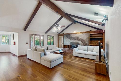 Coarsegold House | Deer Paradise
