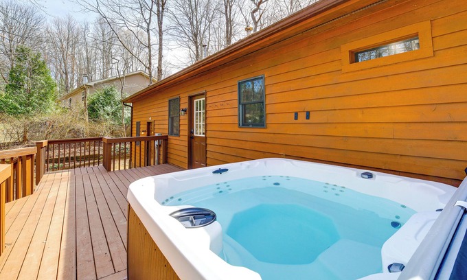 Sparta House | Deer River Retreat: Cabin Feel w/Modern Touches