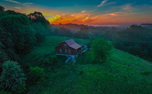 Logan House | Deer Run - by The Chalets