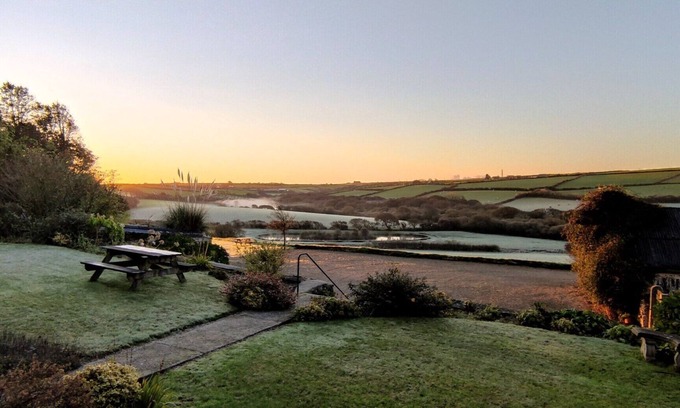 Newquay Bed & Breakfast | Degembris Farmhouse
