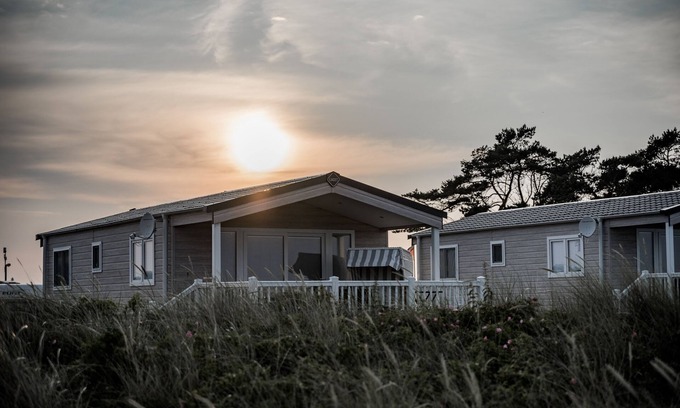 Neukirchen House | Deichhaus mit Direktem Meerblick und Strandzugang