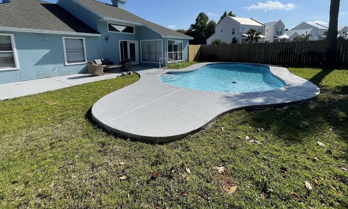 El Centro Beach House | Deja Blue