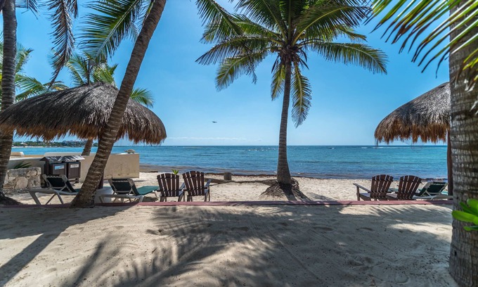 Akumal Hotel | Del Sol Beachfront Hotel and Condos