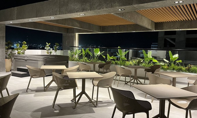 Punta Hansa Hotel | Delamar Hotel