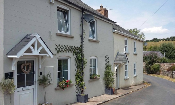 Clearwell Cottage | Delightful cottage set in the pretty village of Clearwell, Forest of Dean.