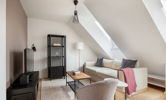Altlerchenfeld House | Delightful Josefstadt 3BR, Furnished + Open Design, by Blueground