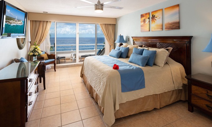 Zona Hotelera Norte Condo | Delightful Oceanfront 3BR Condo South tower,the best Ocean views in the complex!