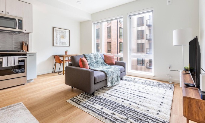 Alphabet Historic District Apartment | Delightful Studio Apartment in Portland + Pets OK
