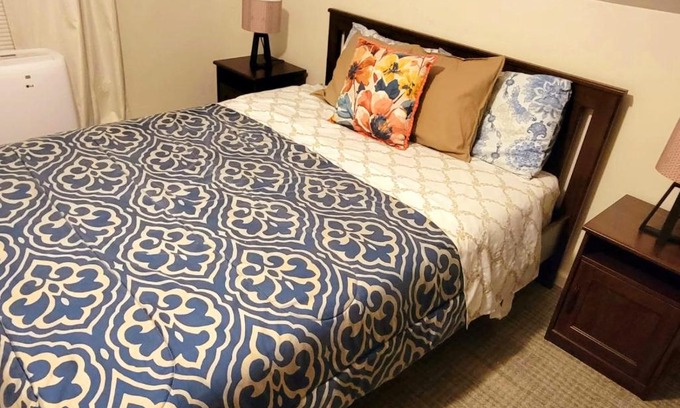 Elizabeth House | Delightful well located one bedroom attic