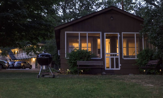 Lake Delton Hotel | Delton Oaks Resort