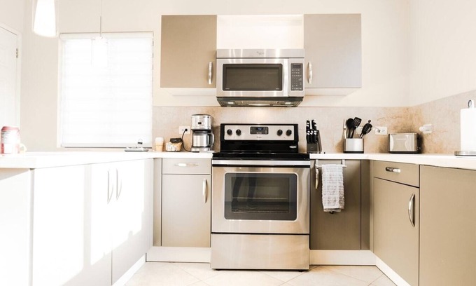 Gold Coast Villa | Deluxe 2-bdr condo in Gold Coast - Malmok/Au~248C