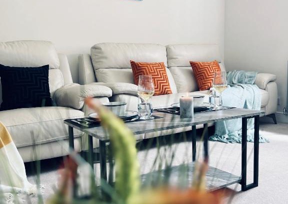 Sheffield Apartment | Deluxe 2 Bedroom Apartment
