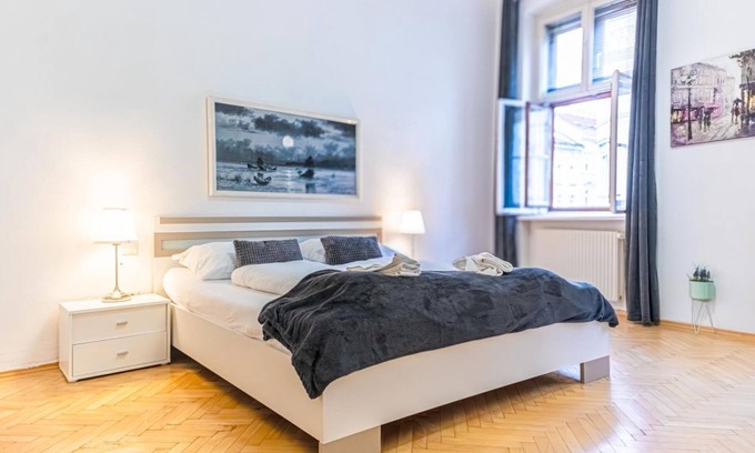 Neulerchenfeld Apartment | Deluxe 3BR Apt Wiener Stadthalle