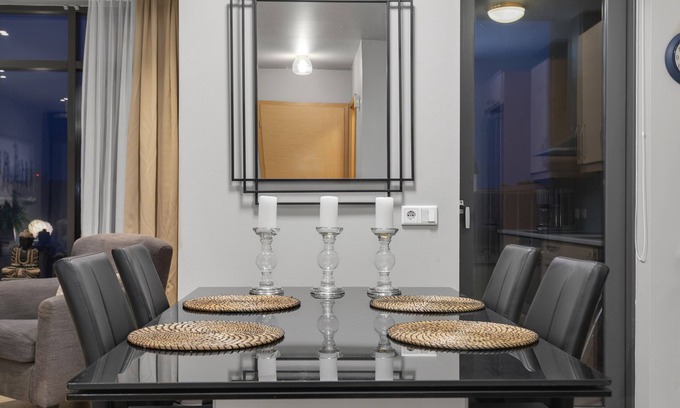 Vesturbær Apartment | Deluxe Apartment by Old Harbor, Downtown Reykjavík!