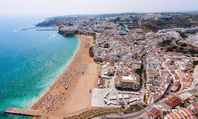 Pata de Baixo Apartment | Deluxe Apartment with 2 Bedrooms B - 2 Br apts