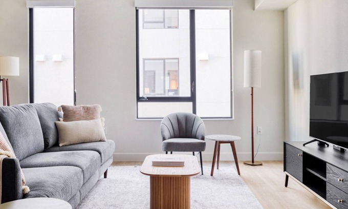 Downtown Berkeley Apartment | Deluxe Berkeley 1BR w/ W/D & Coworking, walkable to BART, by Blueground