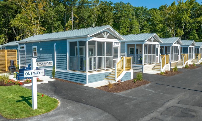 Ocean City Cottage | Deluxe Cottage - 2 Bedroom Cabin 5 - Deluxe Cottage with two bedrooms.