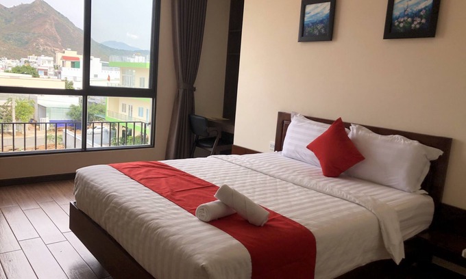 Nha Trang Hotel | Deluxe Double room - City View